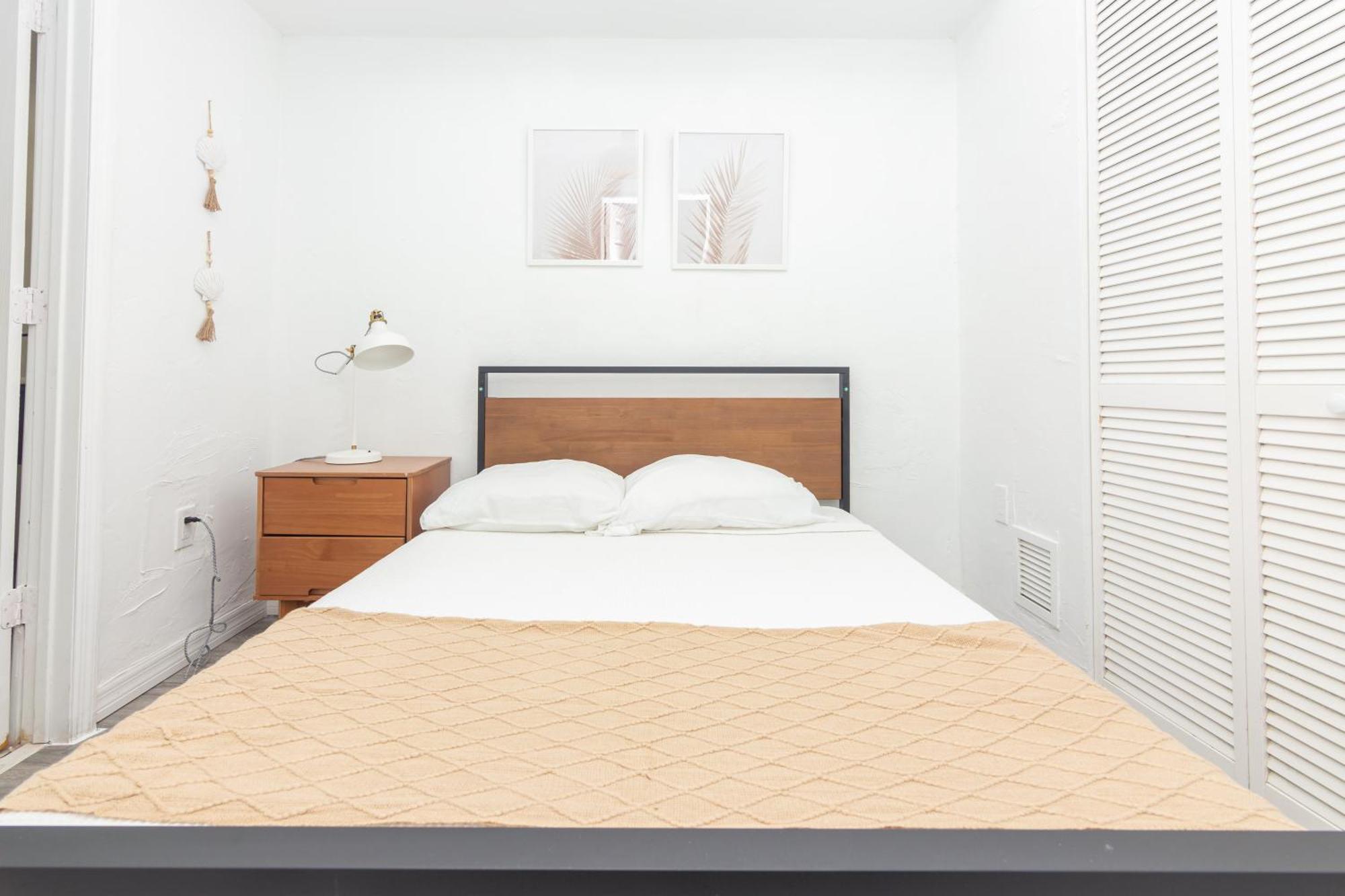 West Deco Aparthotel Miami Beach Room photo