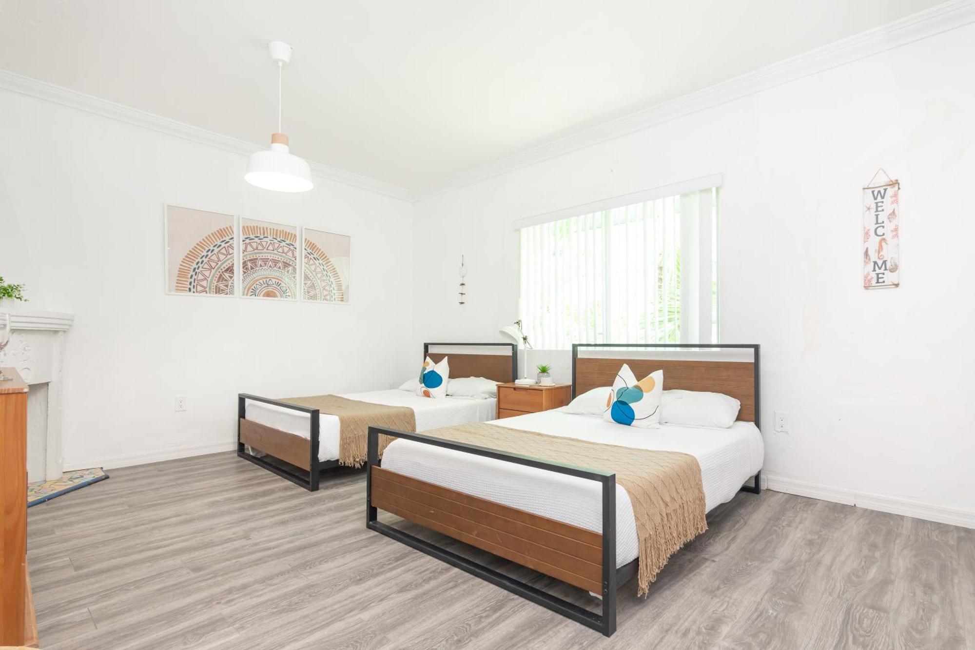 West Deco Aparthotel Miami Beach Room photo