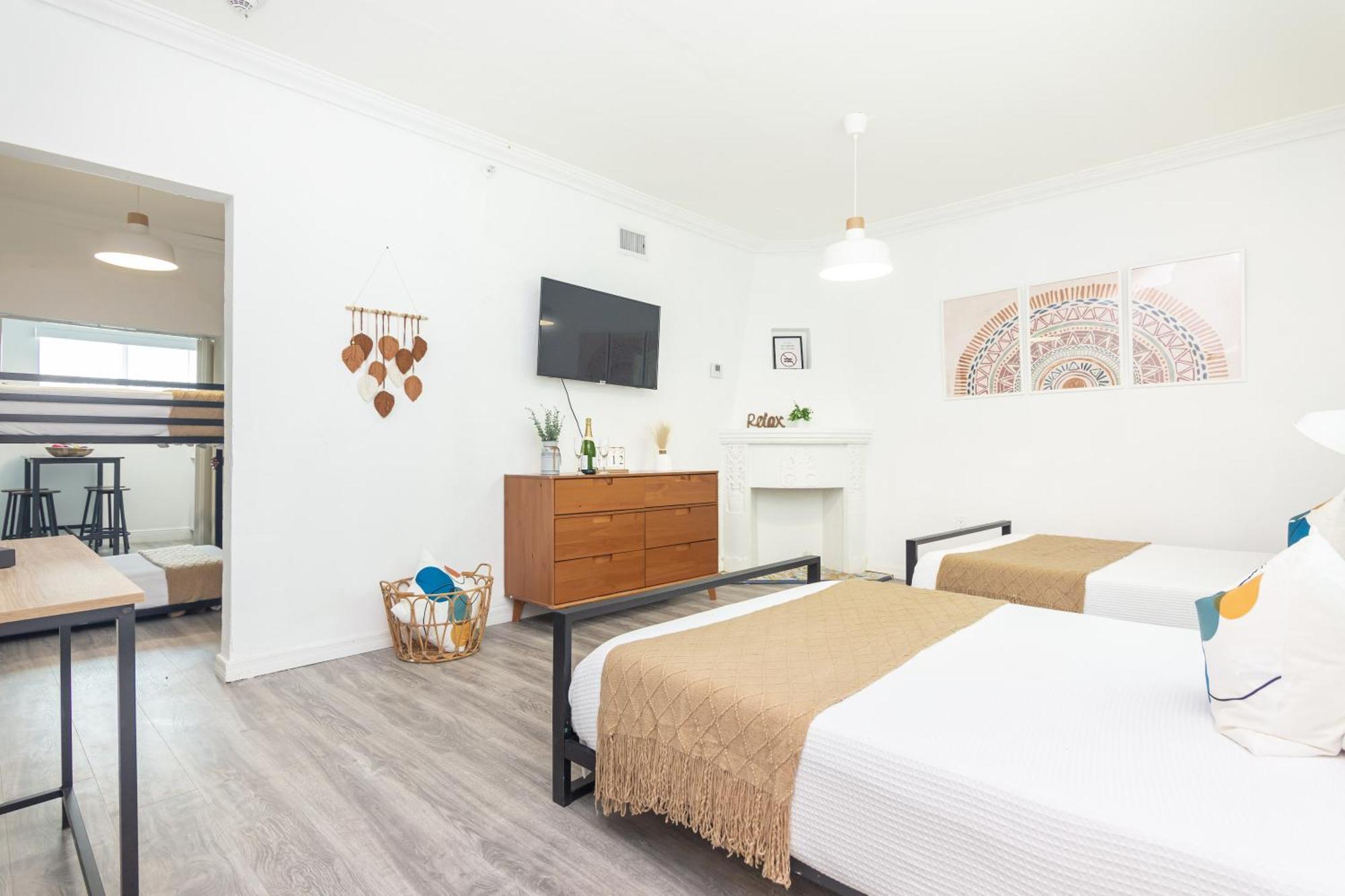 West Deco Aparthotel Miami Beach Room photo